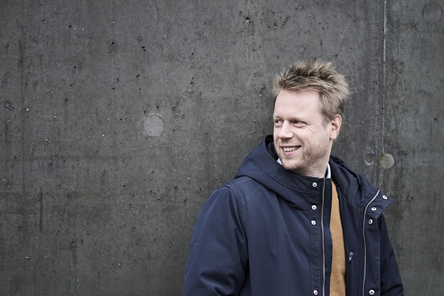 Christian 169 Medium